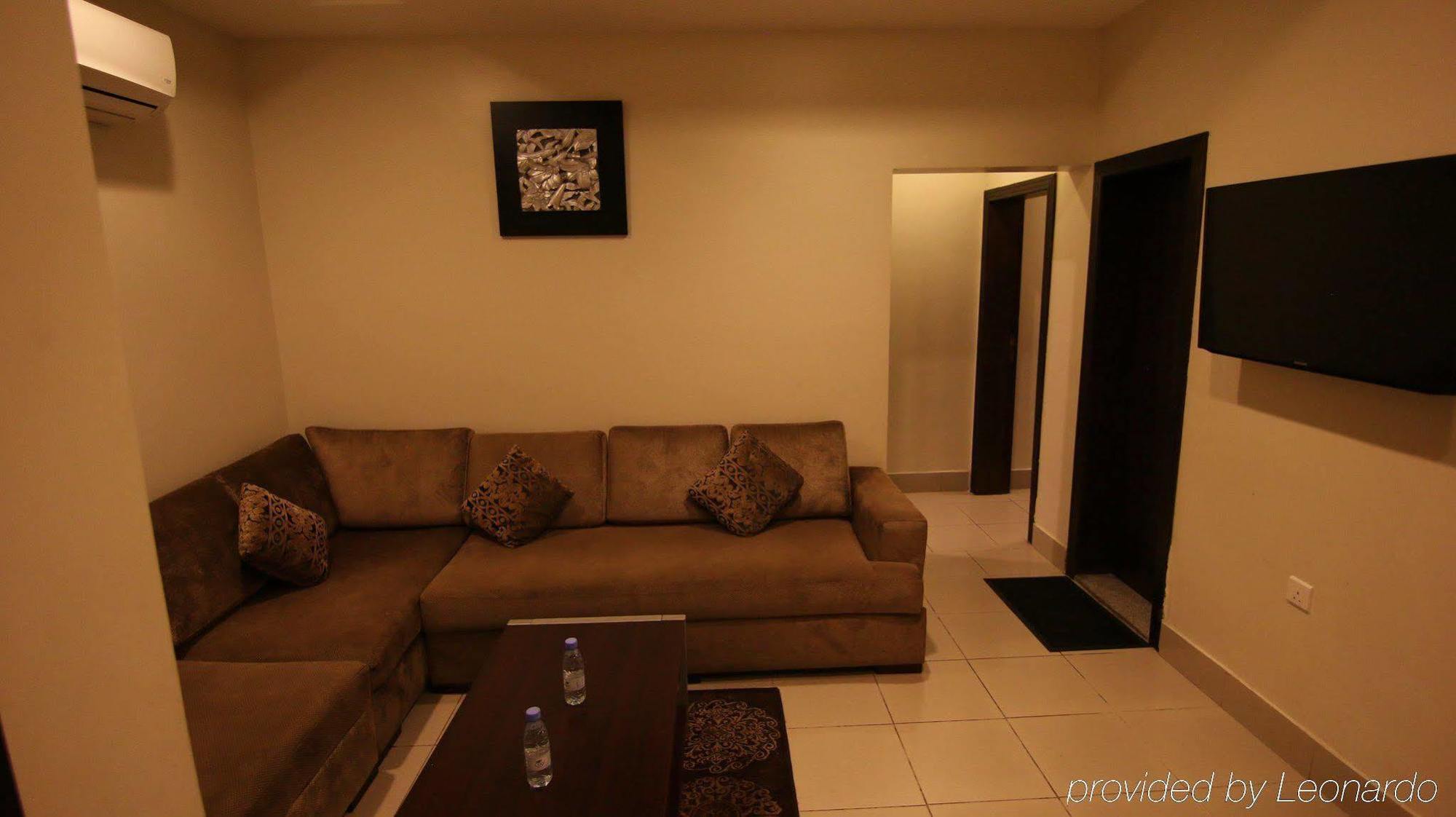 Stars Suites - Al Hamra